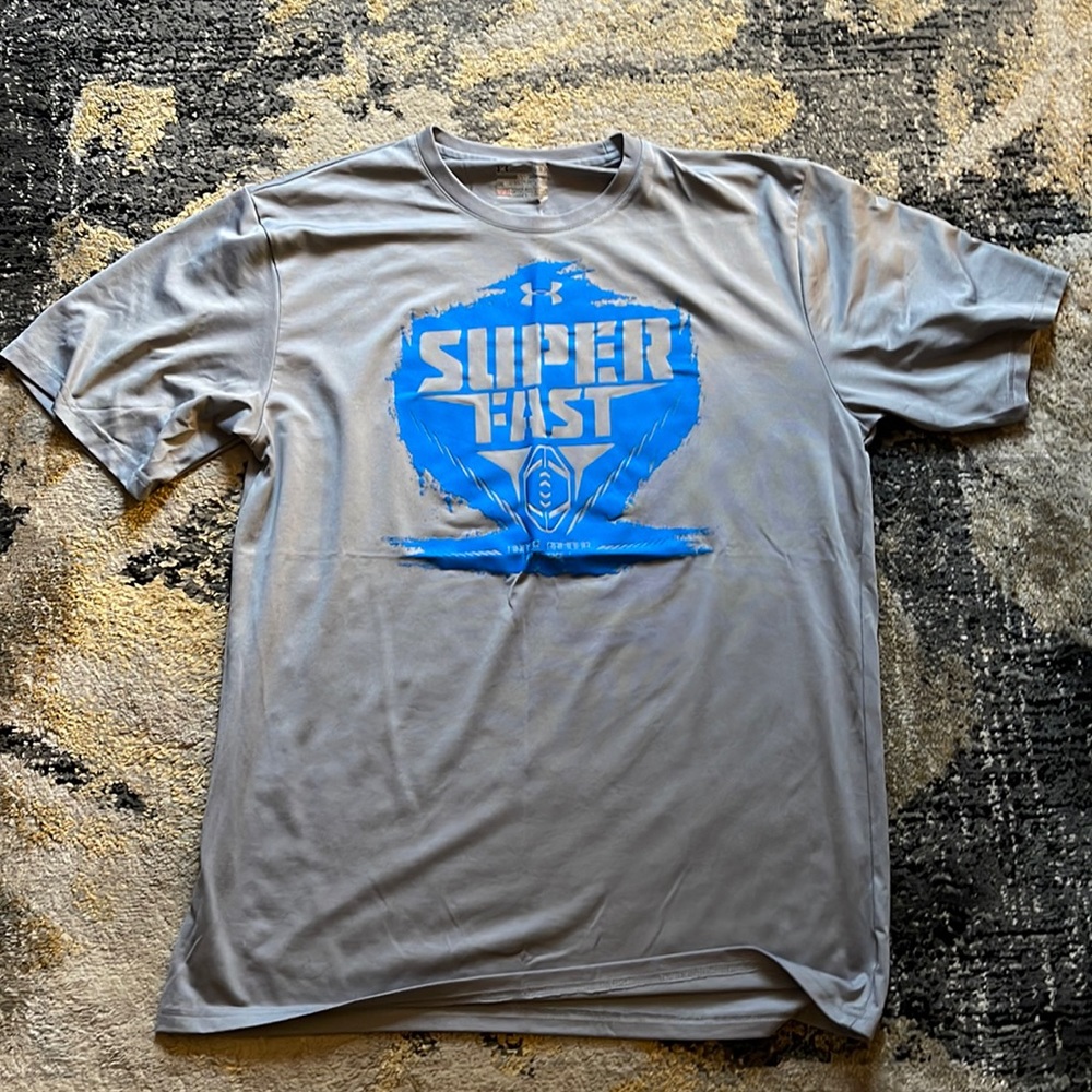 Under Armour fitted heat gear T-shirt